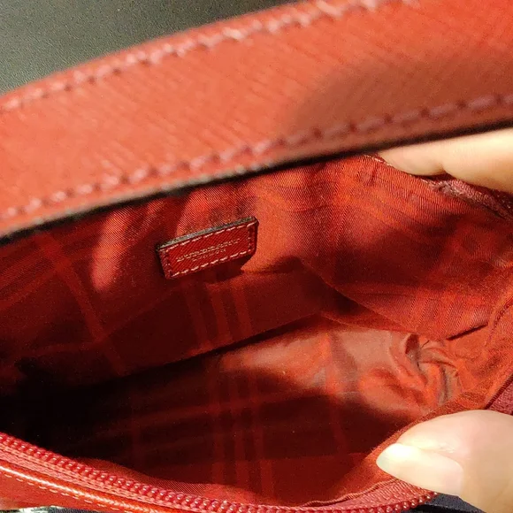 Burberry - Small Shoulder Bag - Picture 14 of 16
